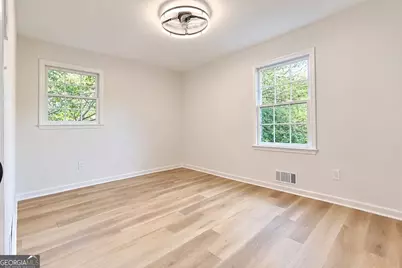 3401 San Antonio Drive, Snellville, GA 30039 - Photo 10