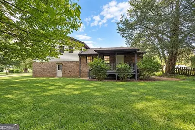 3401 San Antonio Drive, Snellville, GA 30039 - Photo 4