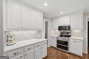 1071 Lake Washington Dr, Lawrenceville, GA 30043 - Photo 16