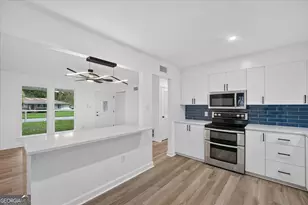 1629 Glenridge Dr, Savannah, GA 31415 - Photo 12
