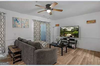 912 Pineland Avenue #APT 4, Hinesville, GA 31313 - Photo 12