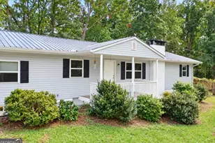 208 Yonah Cir, Clarkesville, GA 30523 - Photo 2