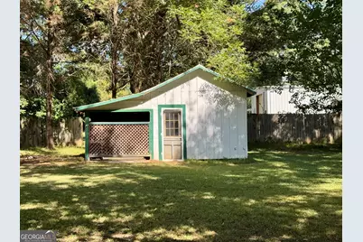 803 Dolvin Avenue, Union Point, GA 30669 - Photo 16