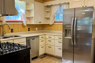 803 Dolvin Ave, Union Point, GA 30669 - Photo 28