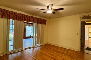 803 Dolvin Ave, Union Point, GA 30669 - Photo 38
