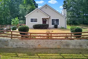 910 Winterside Ln, Atlanta, GA 30349 - Photo 2