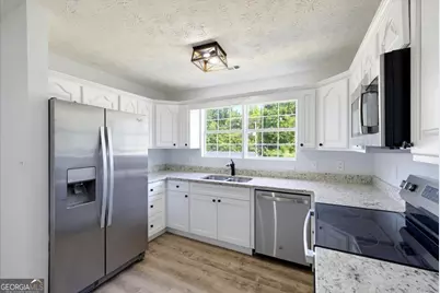 910 Winterside Lane, Atlanta, GA 30349 - Photo 8