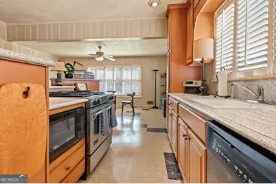 2 Brookside Drive, Newnan, GA 30263 - Photo 32