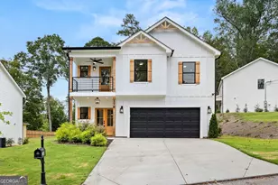 176 Llewellyn St, Clarkesville, GA 30523 - Photo 1