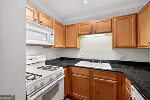 1990 Wellbourne Dr NE, Atlanta, GA 30324 - Photo 18