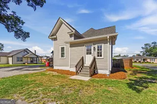204 Fair St, Baxley, GA 31513 - Photo 12