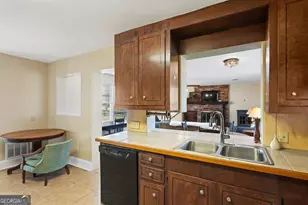 407 Westgreen Rd, Douglas, GA 31533 - Photo 18