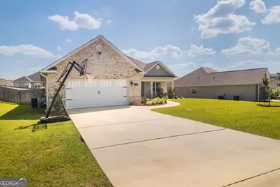 315 Creek Ridge Drive, Warner Robins, GA 31088 - Photo 2