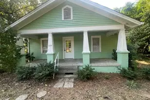 110 Hollingshed Ave SE, Milledgeville, GA 31061 - Photo 2