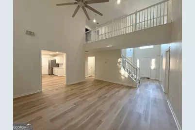 6681 Point Of Woods Drive, Stone Mountain, GA 30087 - Photo 6