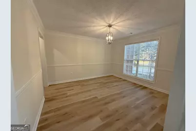 6681 Point Of Woods Drive, Stone Mountain, GA 30087 - Photo 10