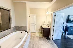 205 Vandalay Way, Locust Grove, GA 30248 - Photo 60