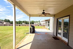 205 Vandalay Way, Locust Grove, GA 30248 - Photo 104