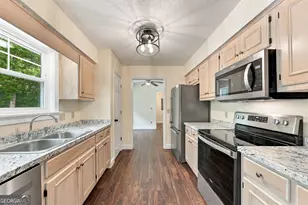 703 E Bay Ave, Kingsland, GA 31548 - Photo 4