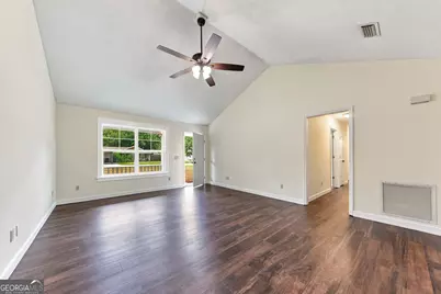 703 E Bay Avenue, Kingsland, GA 31548 - Photo 38