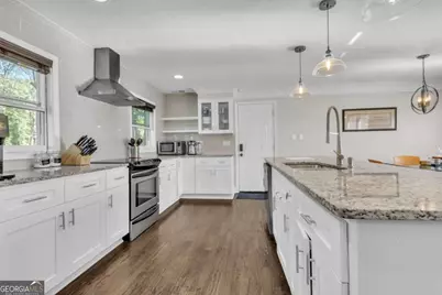 2363 Oakridge Court, Decatur, GA 30032 - Photo 10