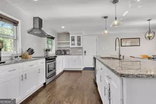 2363 Oakridge Ct, Decatur, GA 30032 - Photo 10