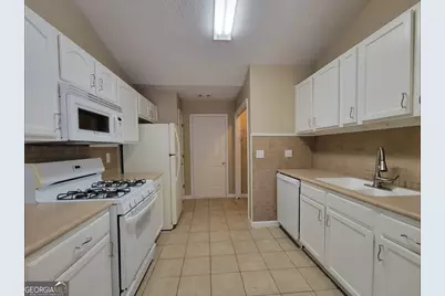 433 Shenandoah Court, Winder, GA 30680 - Photo 6