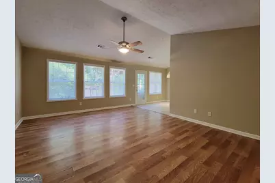 433 Shenandoah Court, Winder, GA 30680 - Photo 2