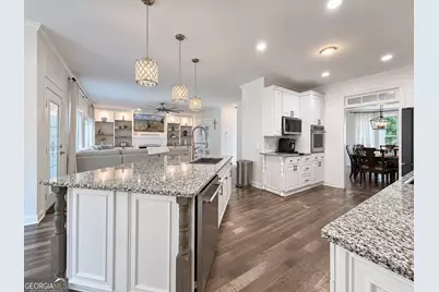 5582 Fallsbrook Trace NW, Acworth, GA 30101 - Photo 6