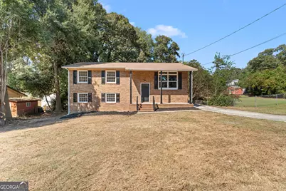 106 Woodridge Drive, Warner Robins, GA 31088 - Photo 1