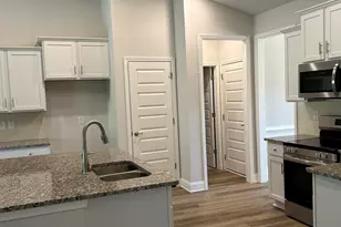1012 Holliday Pass, Griffin, GA 30223 - Photo 4