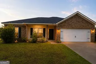 1568 Arnold Dr SE, Allenhurst, GA 31301 - Photo 1