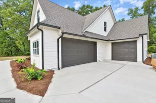 43 Oak Rd, Locust Grove, GA 30248 - Photo 6