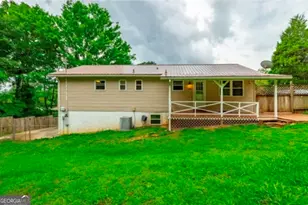 72 Gregory Ln, Lafayette, GA 30728 - Photo 2