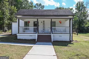 53 E Jones St, Newnan, GA 30263 - Photo 1