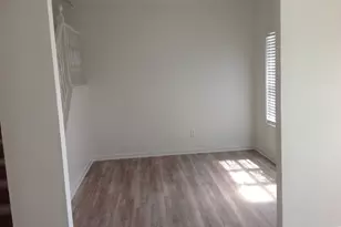 732 Sterling Ct, Riverdale, GA 30274 - Photo 4