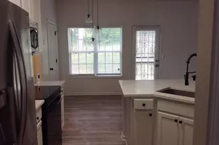 732 Sterling Ct, Riverdale, GA 30274 - Photo 6