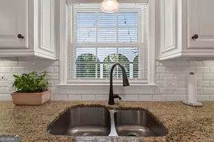 4772 Oxford Rd, Macon, GA 31210 - Photo 24