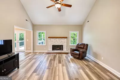 4302 Derbyshire Trace SE, Conyers, GA 30094 - Photo 4