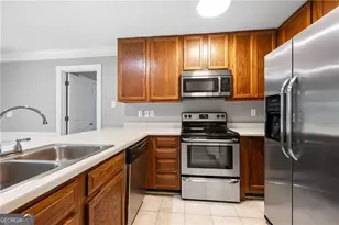 1393 Poplar Pointe SE, Smyrna, GA 30082 - Photo 10