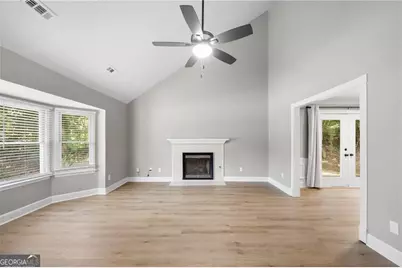 1393 Poplar Pointe SE, Smyrna, GA 30082 - Photo 2