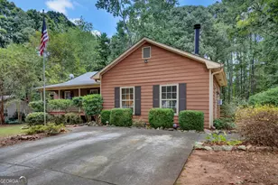 270 Wellington Dr, McDonough, GA 30252 - Photo 2