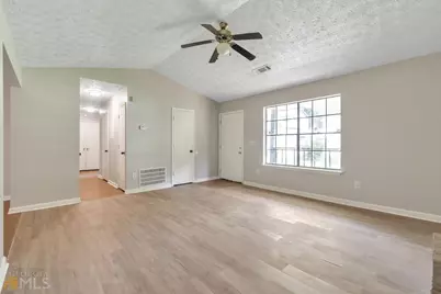800 Durham Crossing, Stone Mountain, GA 30083 - Photo 4