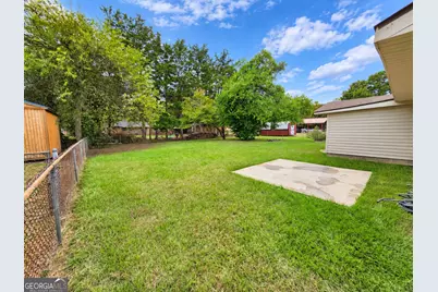 208 Bedivere, Warner Robins, GA 31093 - Photo 16