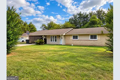 208 Bedivere, Warner Robins, GA 31093 - Photo 2