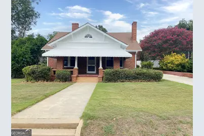 304 Forsyth St., Barnesville, GA 30204 - Photo 1