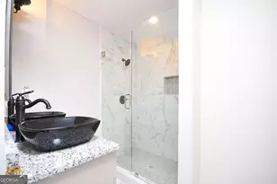 1877 Glenmar Dr, Decatur, GA 30032 - Photo 10