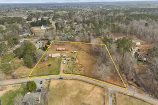 7580 Bates Dr, Alpharetta, GA 30004 - Photo 1