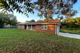 8750 Sandy Cross Rd, Carnesville, GA 30521 - Photo 2