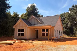 1806 W Main St, Bowersville, GA 30516 - Photo 2